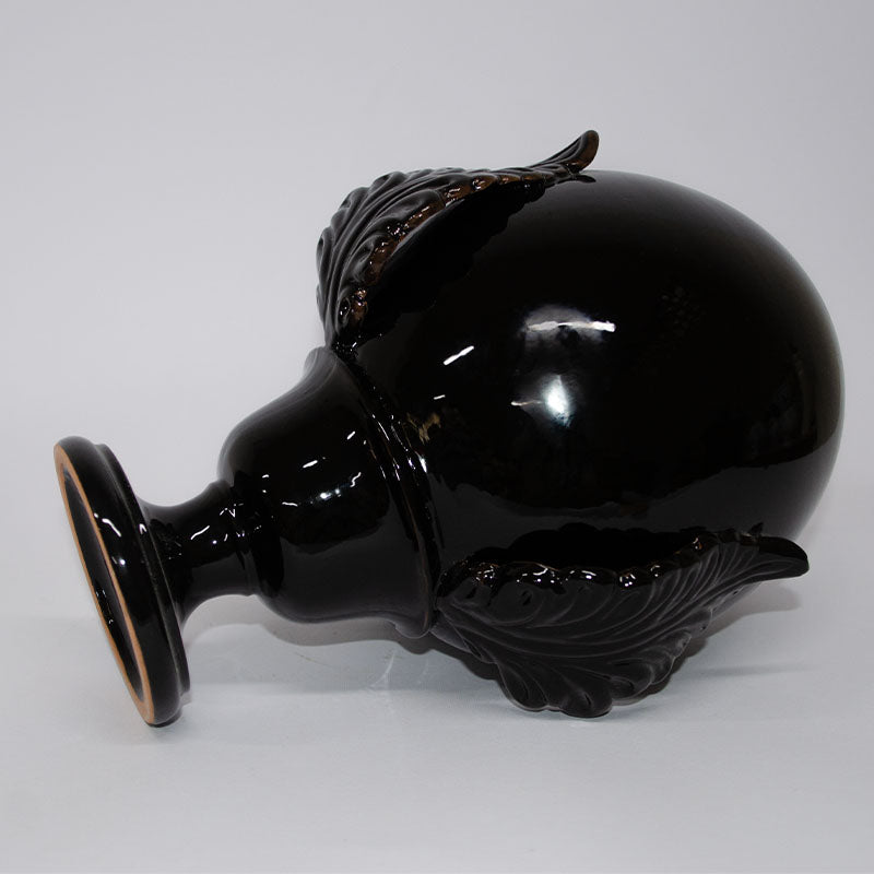 Pumo con Tre Foglie Nero 30 cm