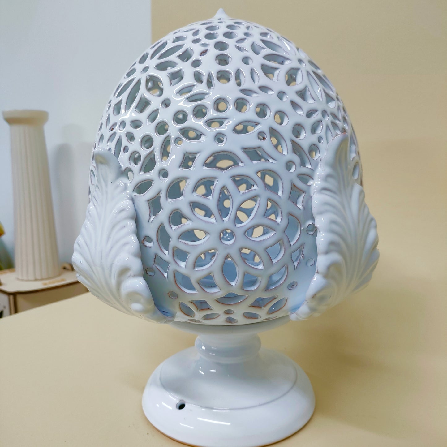 Pumo Lampada con Quattro Foglie Bianco 30cm